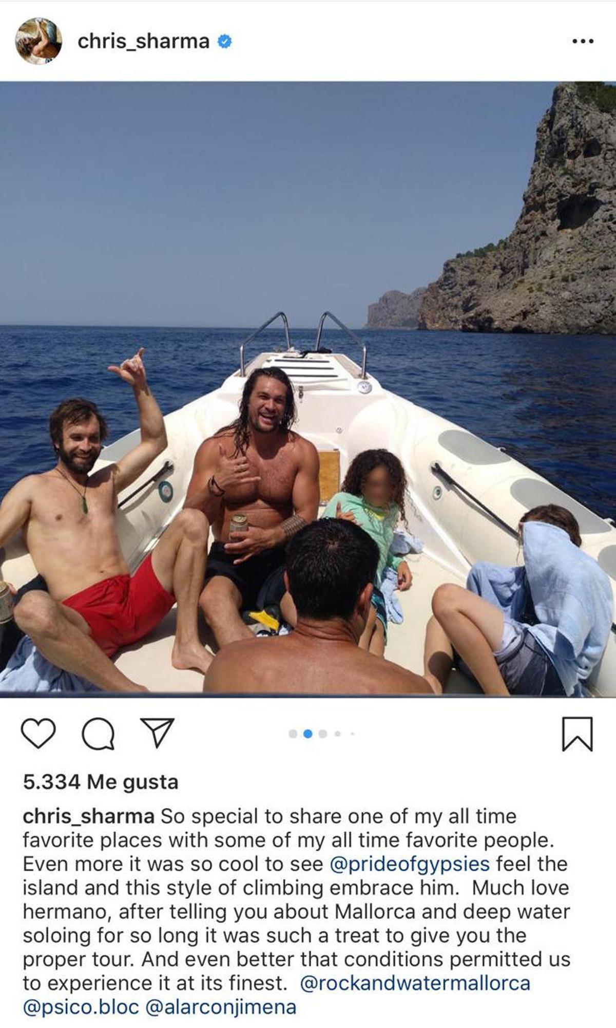 Jason Momoa, actor de 'Juego de Tronos', de escalada en Mallorca