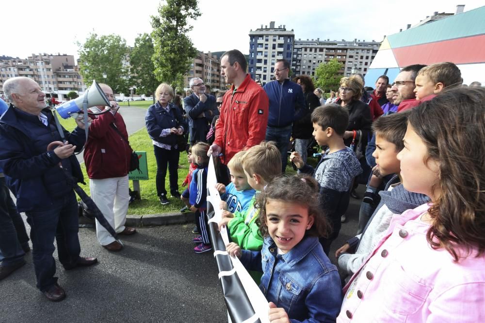 La Florida (Oviedo) se manifiesta para pedir un instituto