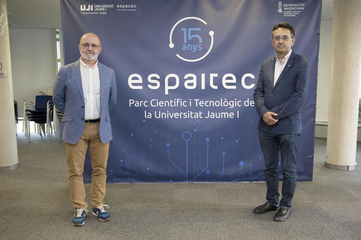 El vicerrector de Investigación, David Cabedo, y el director de Espaitec Juan Antonio Bertolín