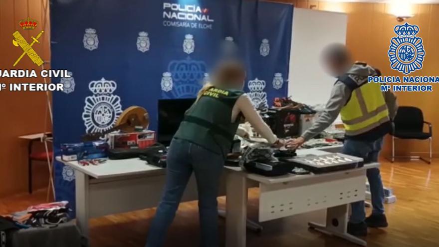 Desarticulada una banda criminal que robaba en domicilios y casas de campo en Alicante, Murcia y Albacete