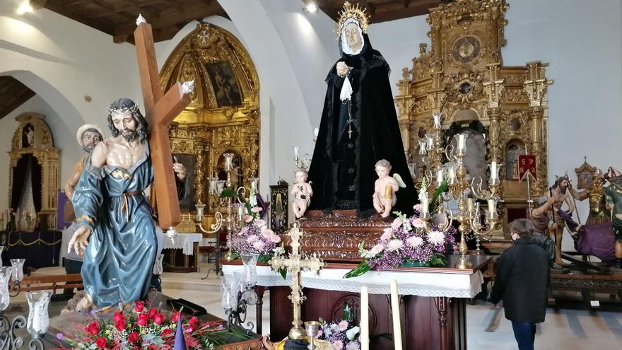Jesús Nazareno revive la cesión de insignias en Toro