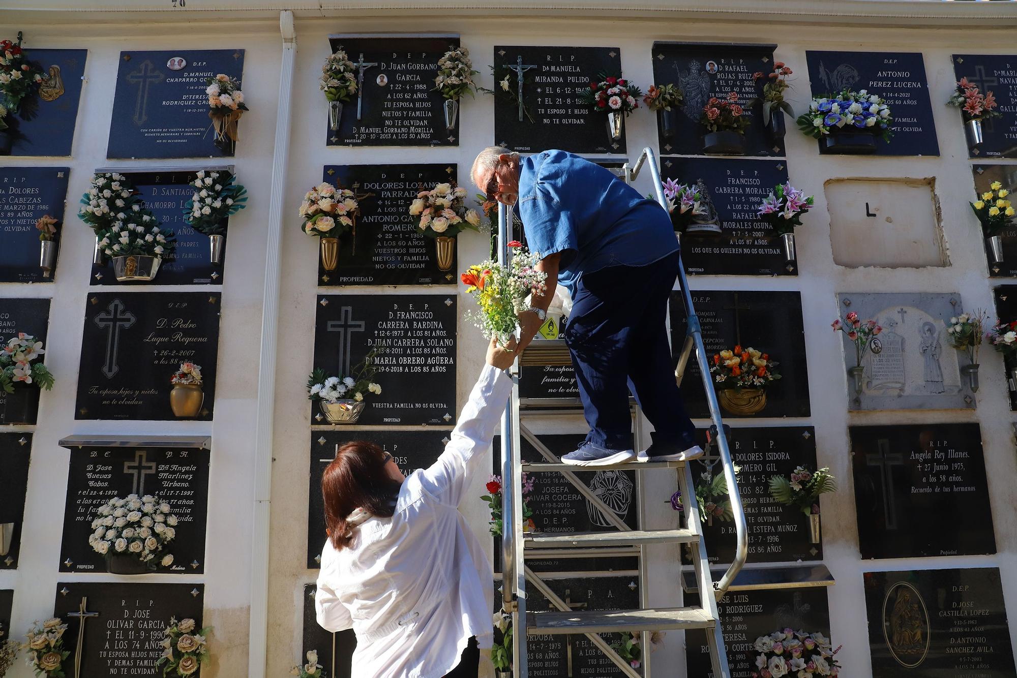 Los cementerios cordobeses se preparan para el Día de Todos los Santos
