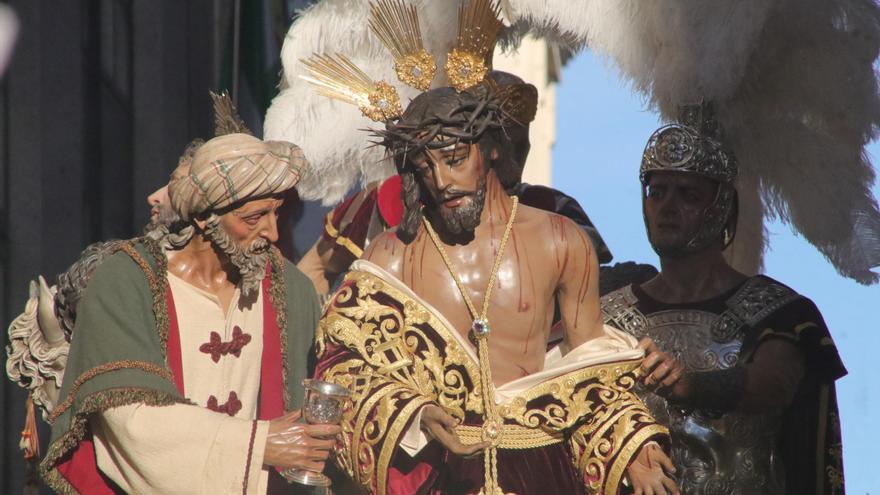 Un septenario, un vía crucis y la presentación de nuevas imágenes