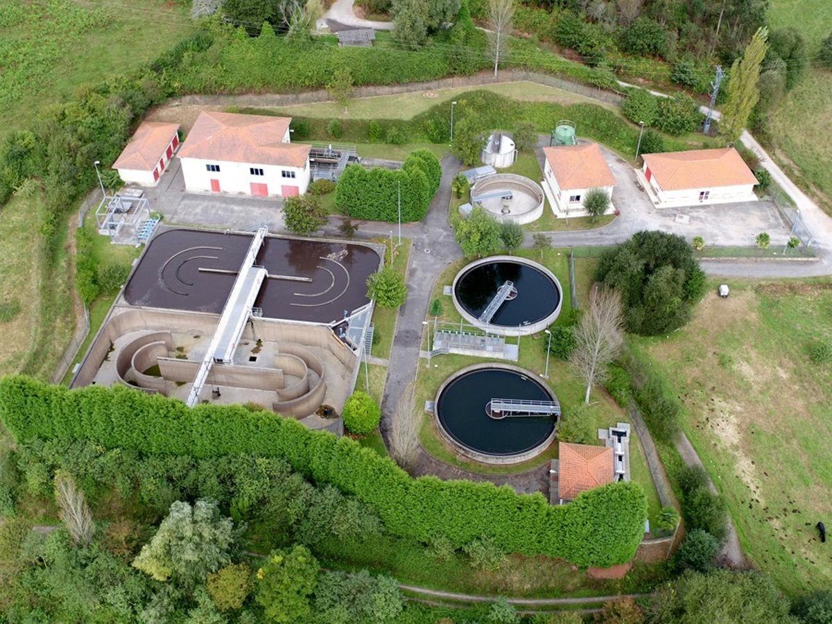 Una de las estaciones depuradoras incluidas en el contrato.