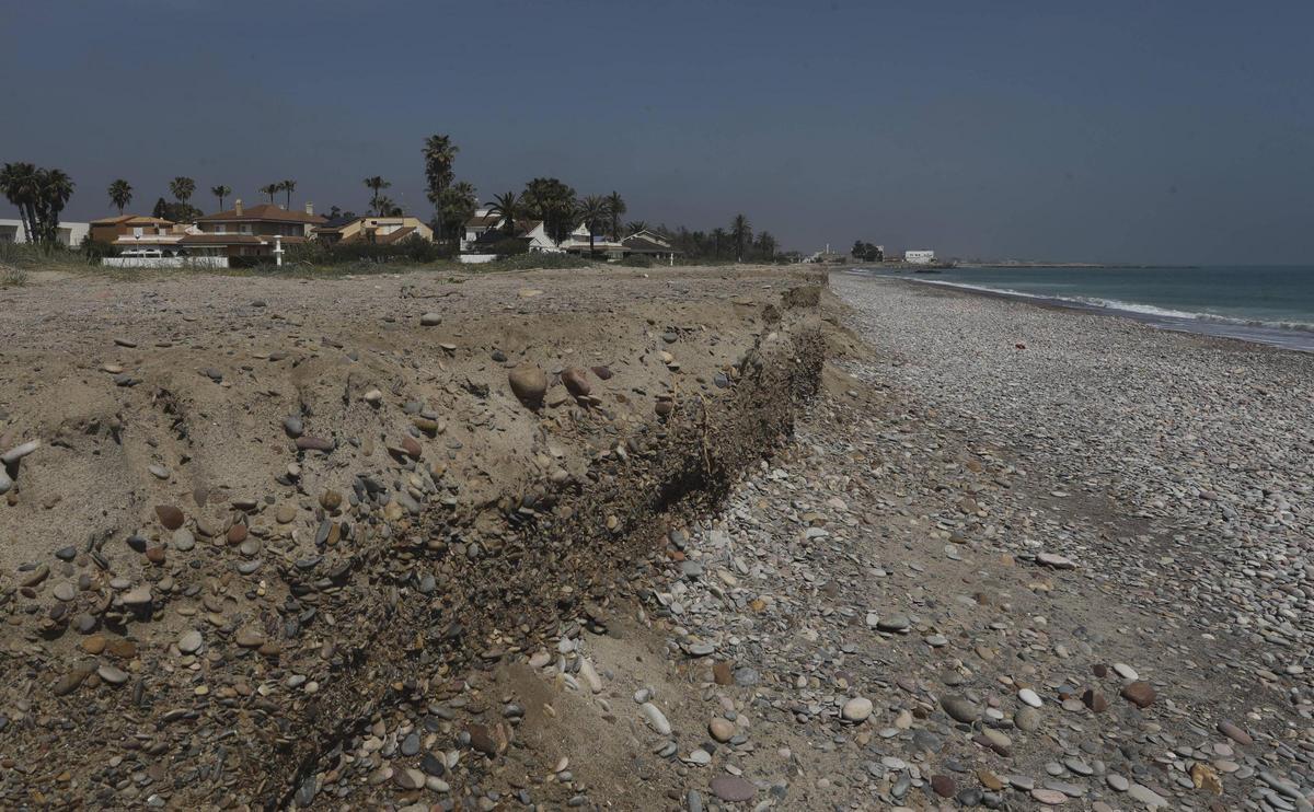 Playa de Malvarrosa, en el inicio de la campaña de Semana Santa
