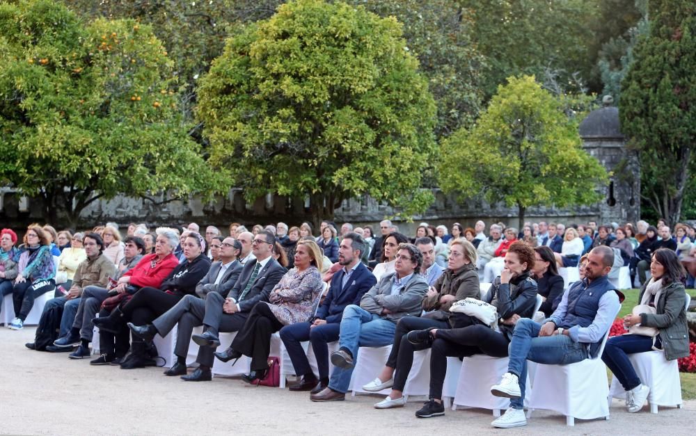 La emisión de la ópera al aire libre, impulsada por FARO DE VIGO con la colaboración del Concello, llenó el pazo de Castrelos