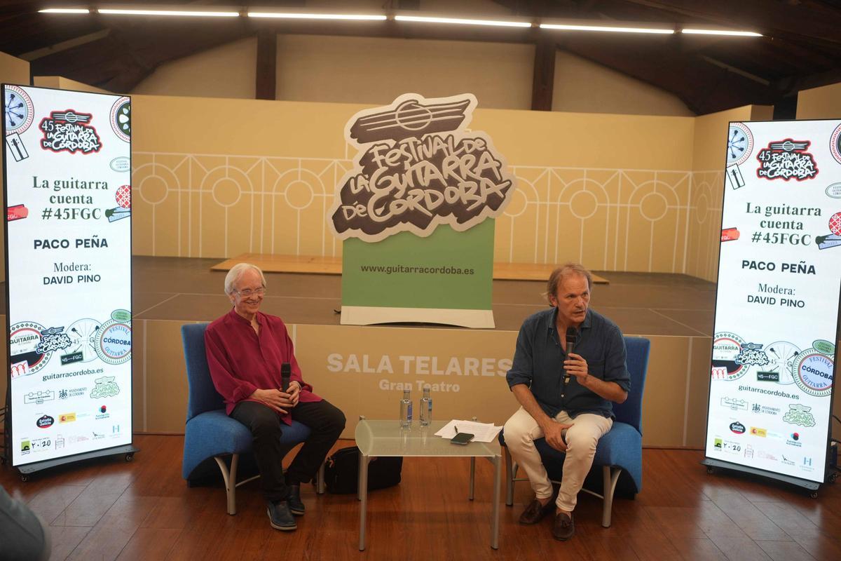 Paco Peña y David Pino, en el ciclo 'La guitarra cuenta', este martes.