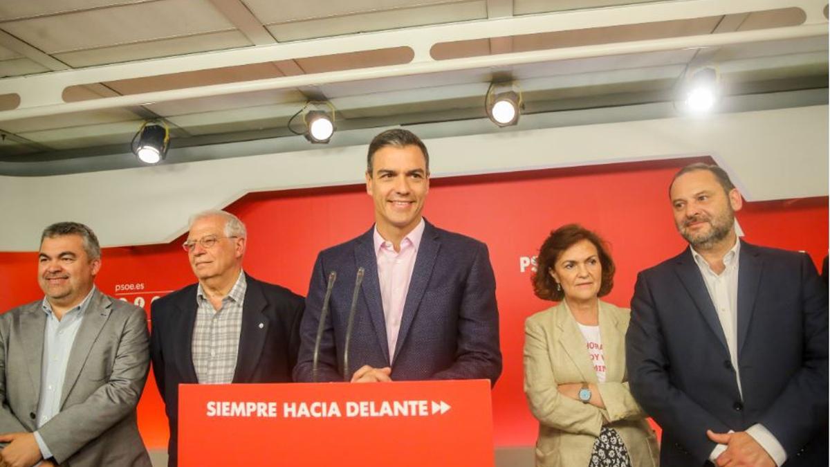 Santos Cerdán, Borrell, Sánchez, Carmen Calvo y Ábalos, en 2019.