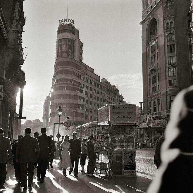 Cartel de Schweppes, Gran Vía, Madrid, Exposición Ilumina Madrid