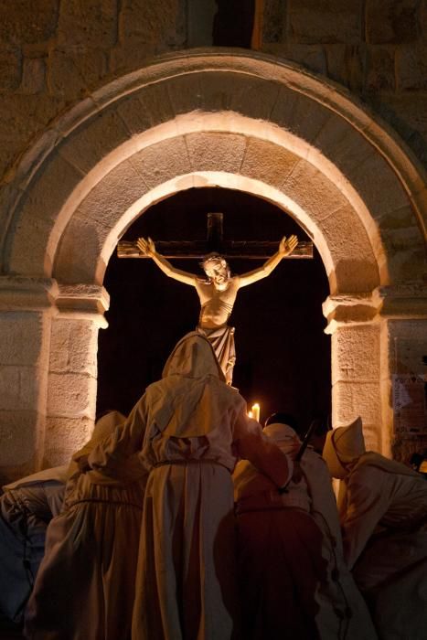 La procesión del Espíritu Santo en la Catedral