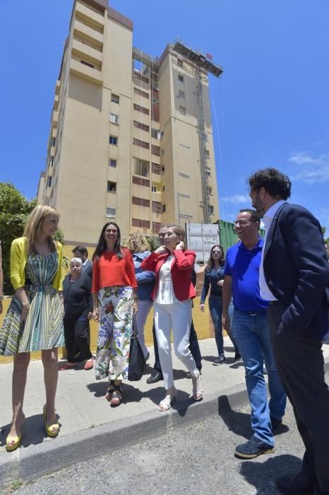 Visita de la ministra de Fomento Ana Pastor a ...