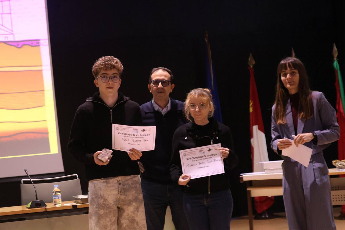 Entrega de premios de la Olimpiada de Geología