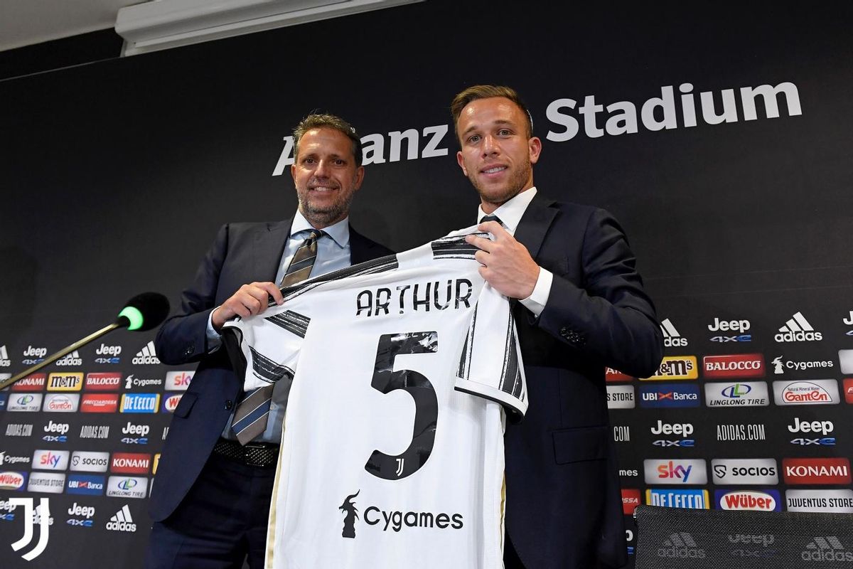 Presentación de Arthur con la Juventus