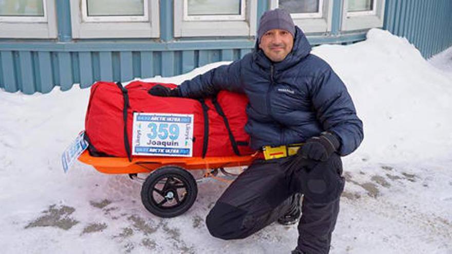 Un alicantino corre 560 kms a 40º bajo cero en el Ultramaratón del Ártico