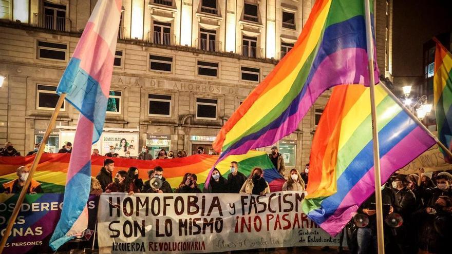 El duro testimonio de un ovetense que sufrió una agresión homófoba a plena luz del día: "Me dieron un puñetazo que me dejó inconsciente"