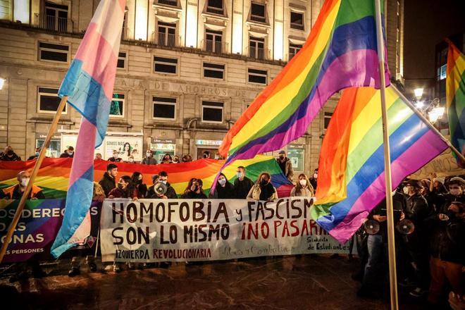 El duro testimonio la víctima de una una agresión homófoba a plena luz del día: "Me dieron un puñetazo que me dejó inconsciente"