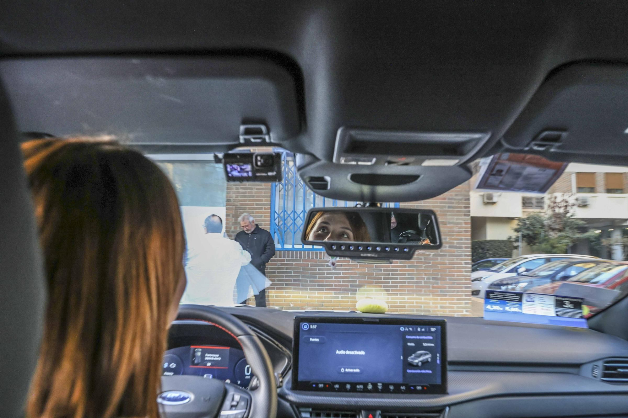 Los taxistas en Alicante instalan cada vez más cámaras de vigilancia