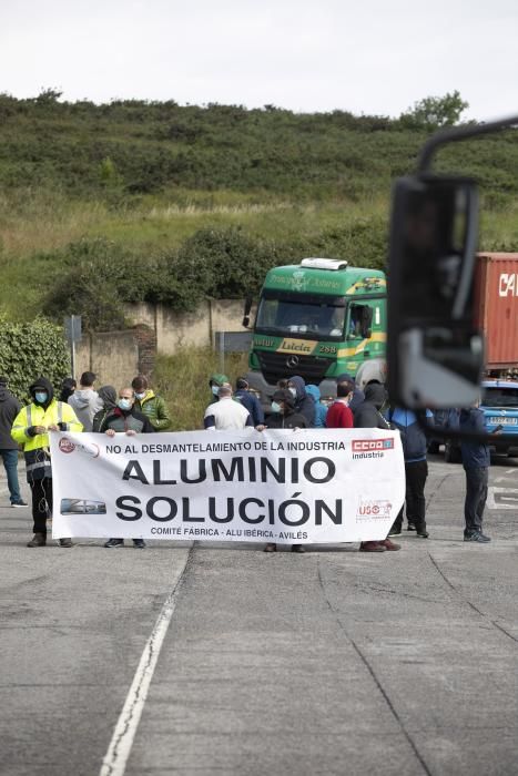 La plantilla de Alu Ibérica se moviliza