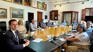El Consell aborda la escasez de agua con los representantes de la Mancomunitat del Pla