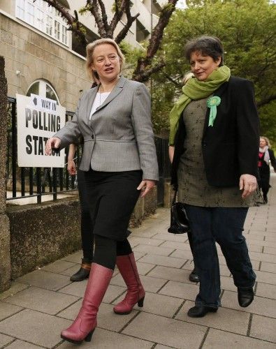 Natalie Bennett, líder del Green Party, ha emitido su voto en Londres.