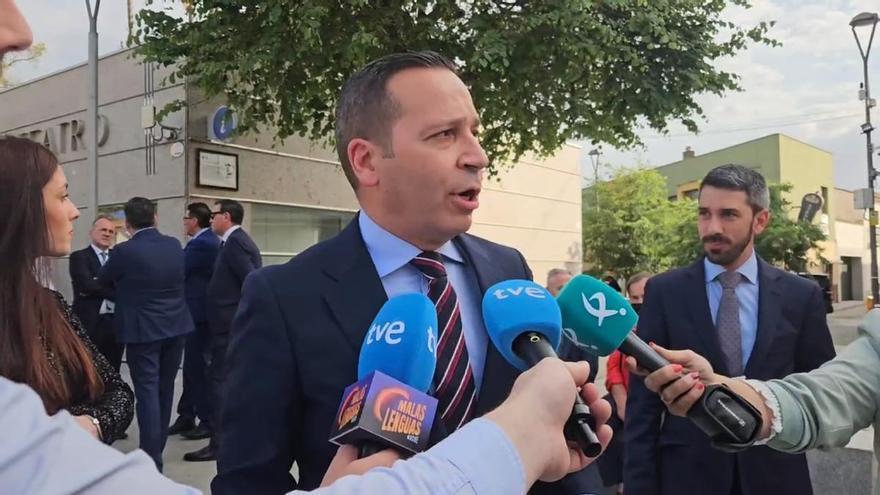 Video | Declaraciones de Óscar Fernández, de Vox, a su llegada al Anfiteatro