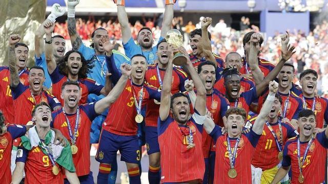 Espanya, campiona del món; així ho van celebrar els jugadors al camp