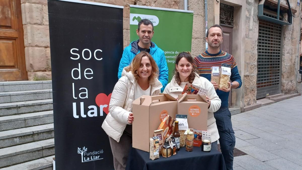 Presentació dels lots de Nadal solidaris de la Fundació La Llar i Productors del Berguedà, amb la col·laboració de l'Agència de Desenvolupament