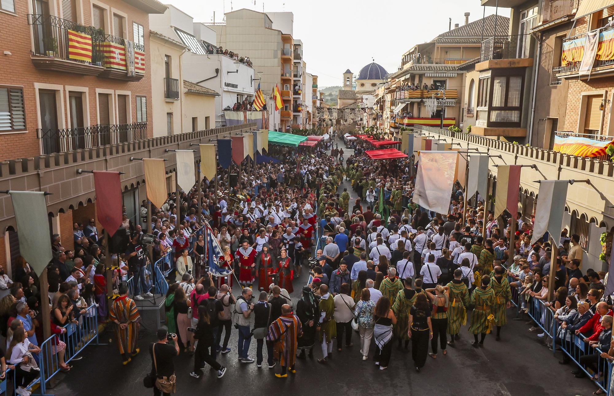 Vuelta al castillo y Presentación de nuevos cargos de las fiestas de Ibi