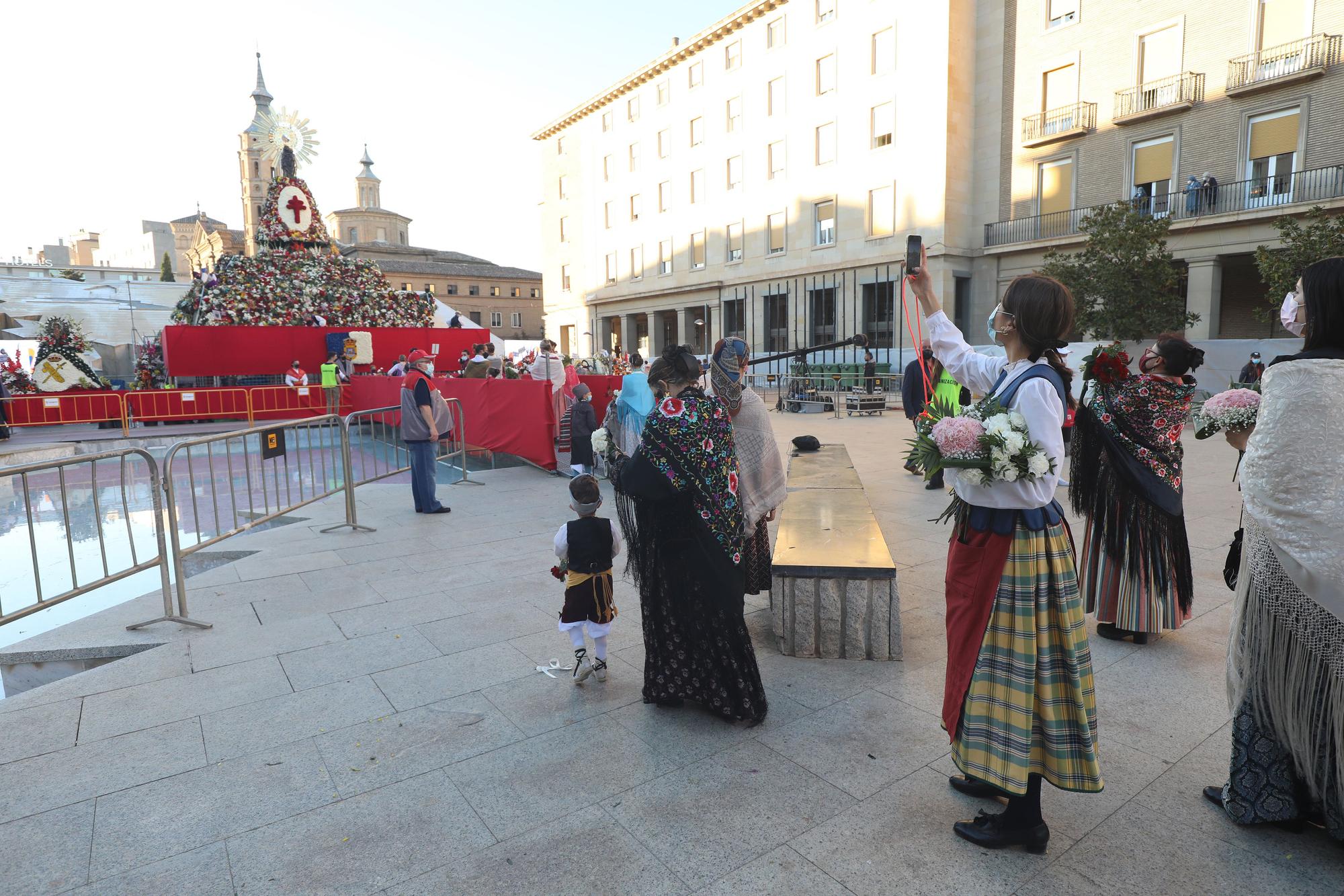 FOTOGALERÍA | La Ofrenda de Flores de estas Fiestas del Pilar 2021 III