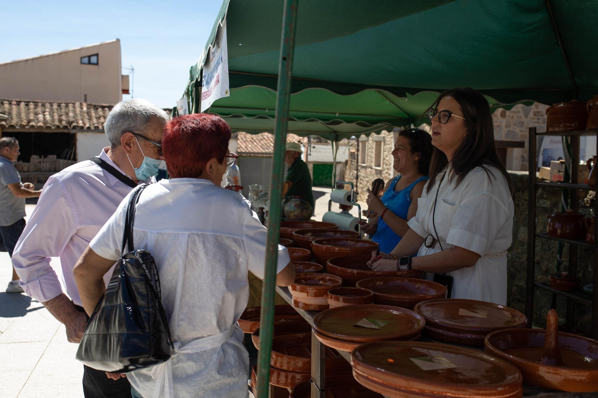 GALERÍA | Disfruta de la Feria Tradicional de Alfarería de Pereruela "Alfareruela"