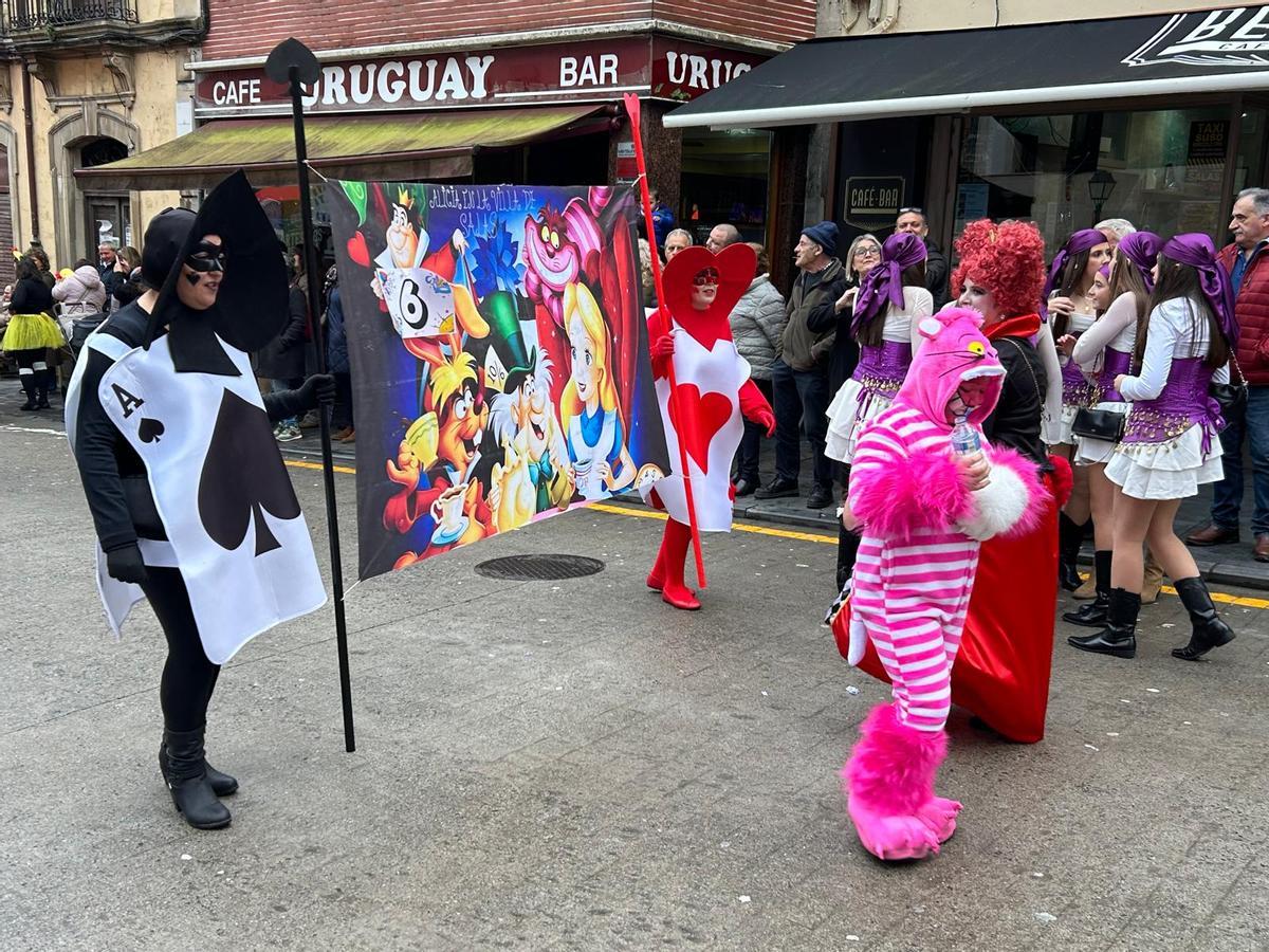 EN IMÁGENES: Salas celebra su carnaval por todo lo alto con 200 personas y 45 inscripciones