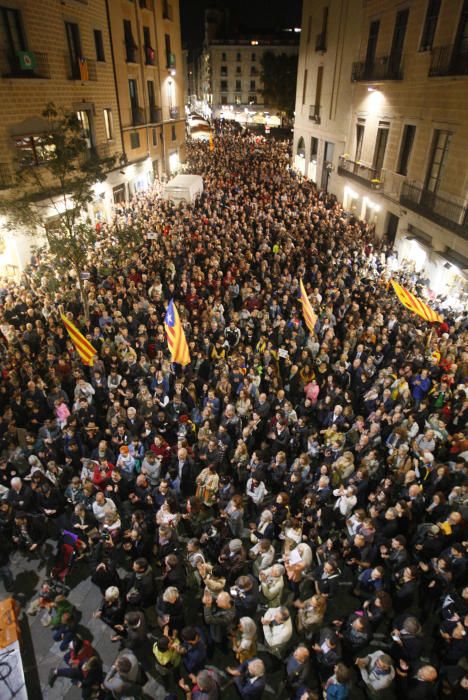 Concentració a Girona en rebuig a l'empresonament dels consellers