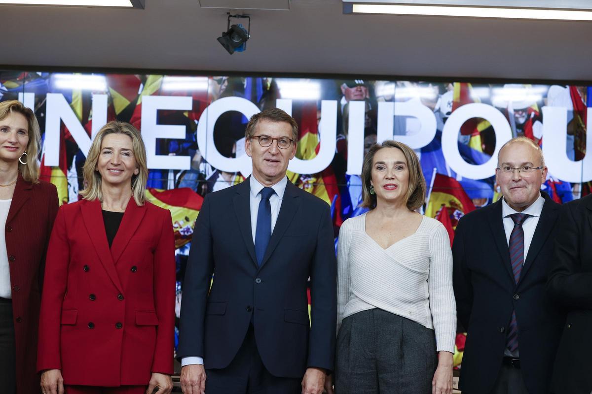 Feijóo promete una oposición "proporcional y proporcionada" al Gobierno radical de Sánchez