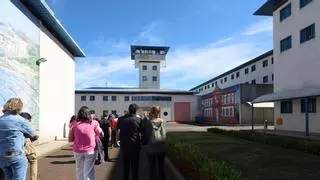 Más de la mitad del millar de reclusos de A Lama estudian en prisión