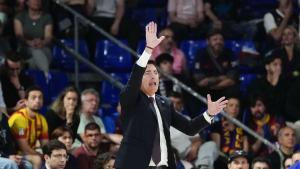Pascual, dando instrucciones en el encuentro de este domingo ante el Gran Canaria
