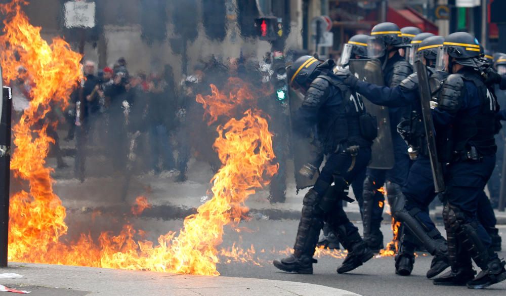 Disturbios en París en la celebración del 1 de Mayo