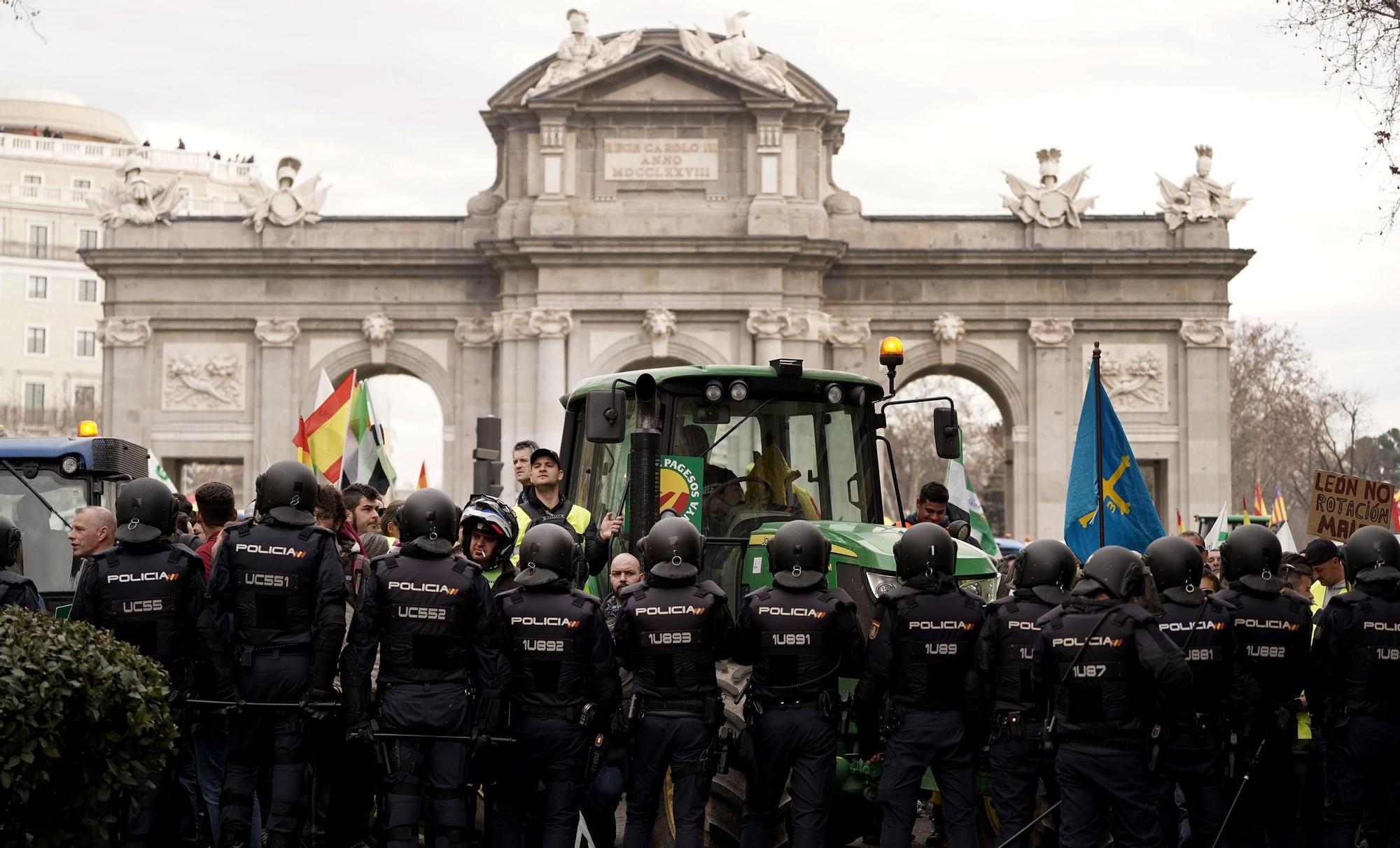 Manifestación de agricultores en Madrid, en imágenes