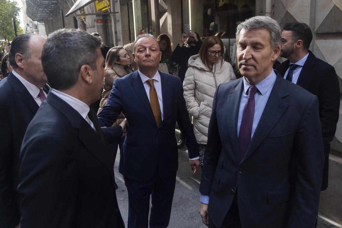 Carlos Mazón, Salvador Navarro y Alberto Núñez Feijóo, en València