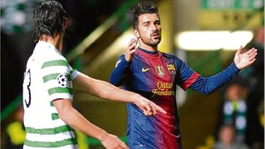 David Villa lamenta una ocasió perduda en un partit de Lliga de Campions contra el Celtic.