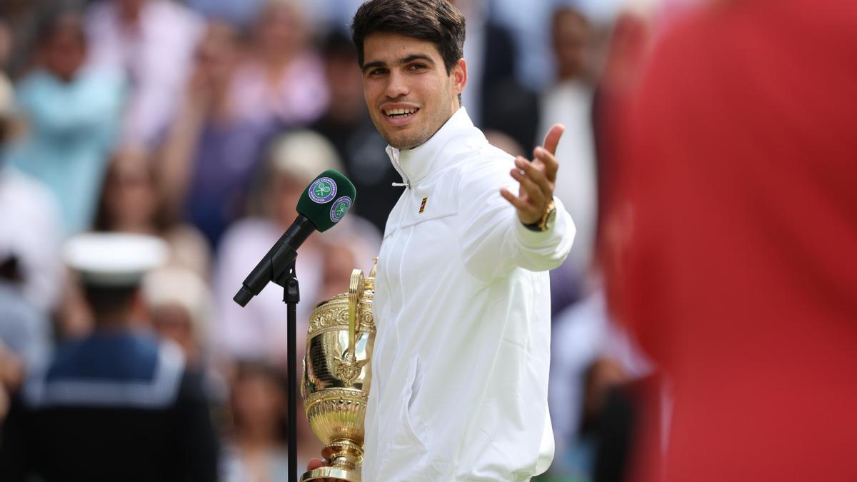 Carlos Alcaraz, tras ganar la final de Wimbledon.