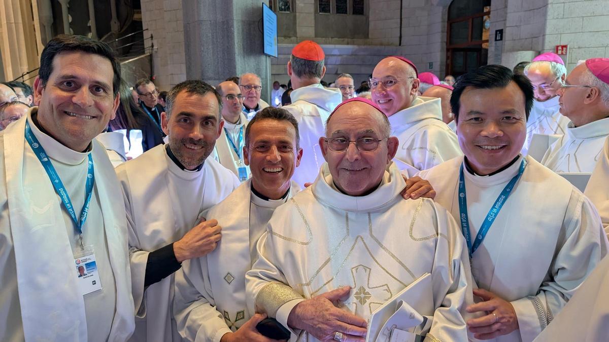 Galería de imágenes: Juan de la Rubia vive un momento histórico al interpretar la música de la misa presidida por León XIV