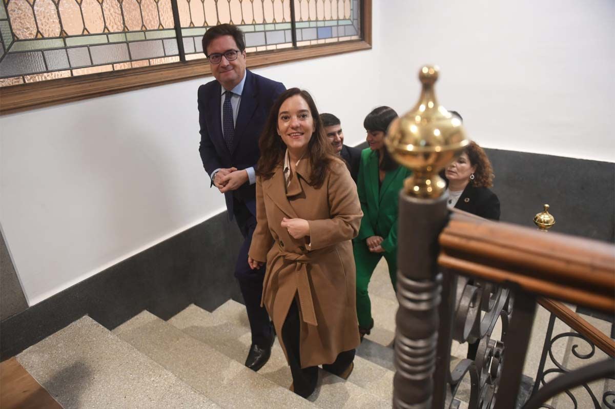 El Ministro para la Transformación Digital visita en A Coruña la sede temporal de la Aesia en Veeduría