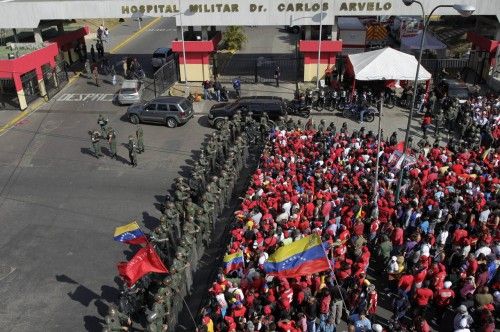 TRASLADO DEL FÉRETRO DE CHÁVEZ A LA ACADEMIA MILITAR EN CARACAS