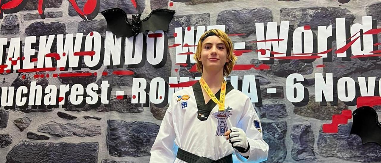Grande obtuvo la medalla de plata en el torneo de Rumanía.