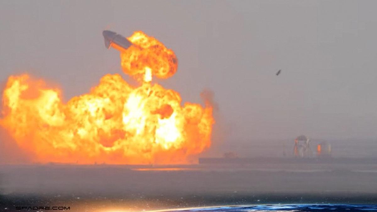 El Starship de SpaceX aterriza con éxito y estalla poco después de tocar tierra