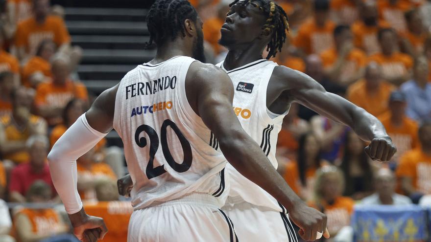 El Real Madrid ejerce su derecho de tanteo y evita que Eli John Ndiaye se incorpore al Valencia Basket