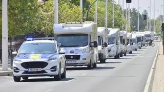 "Somos conductores, no delincuentes": las autocaravanas, en pie de guerra por el veto en la costa