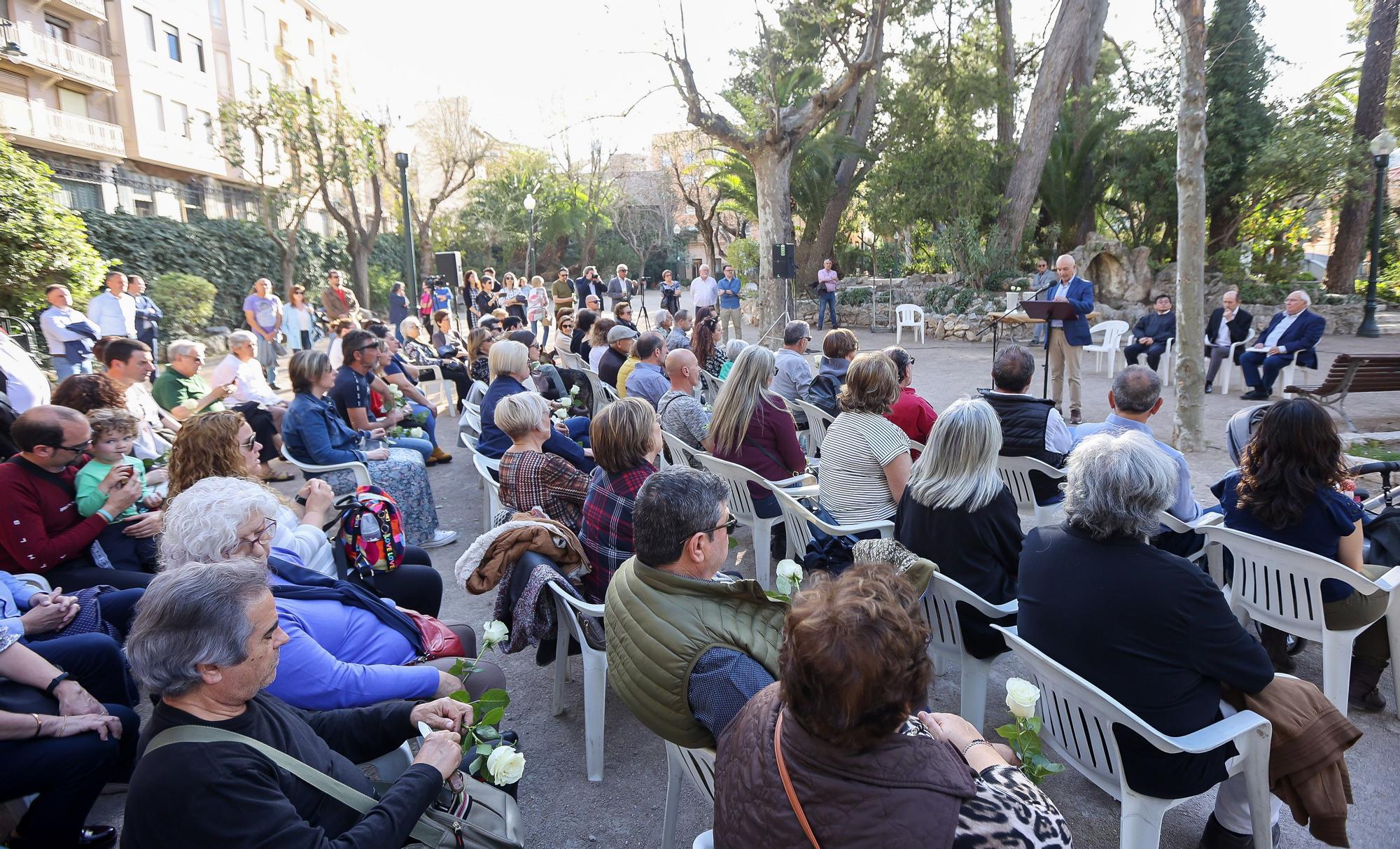 Homenaje a las víctimas de las residencias Domus Vi de Alcoy y Cocentaina