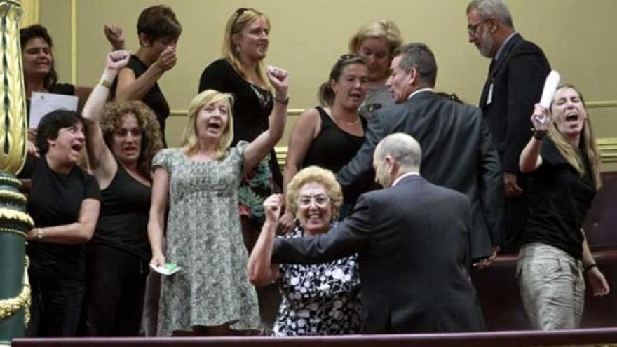 Expulsan a las mujeres de los mineros del Congreso