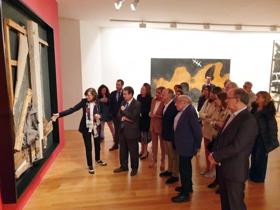 El MARCO acoge desde hoy y hasta el 15 de septiembre la exposición "Destacados. Colección Telefónica" que incluye obras de Eduardo Chillida, Juan Gris, Antoni Tápies, Pablo Picasso o René Magritte